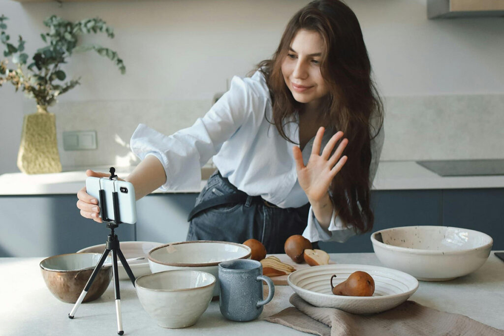 YouTube動画の撮影風景（クリエイター）